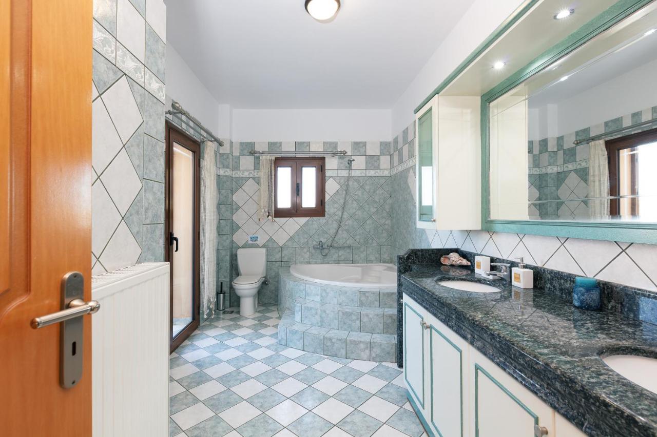 Villa Sevdas Perama  Екстериор снимка