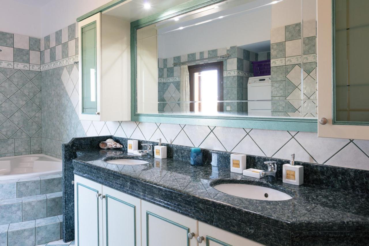 Villa Sevdas Perama  Екстериор снимка