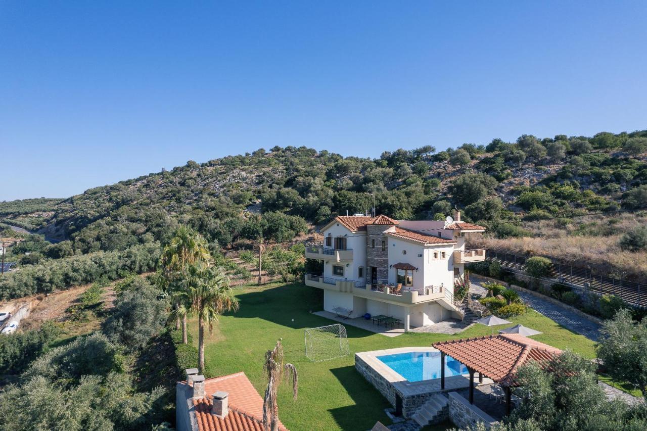 Villa Sevdas Perama  Екстериор снимка